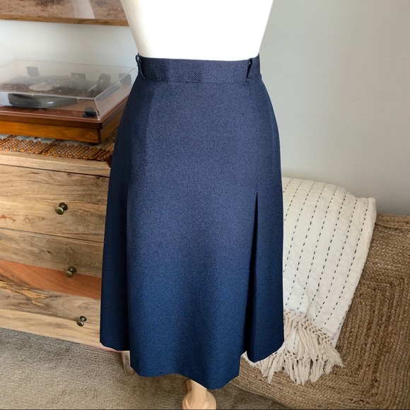 Vintage Dresses & Skirts - VINTAGE 50s 60s Navy blue ivy appliqué pleated skirt